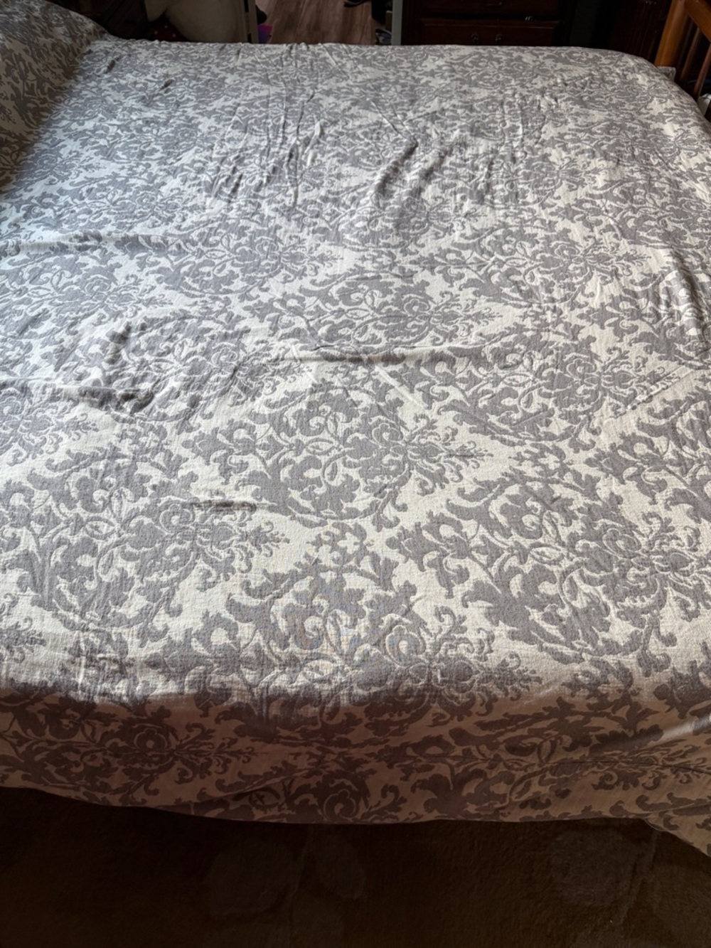 Pottery Barn Gray and off white Duvet Cover and 2 Euro shams